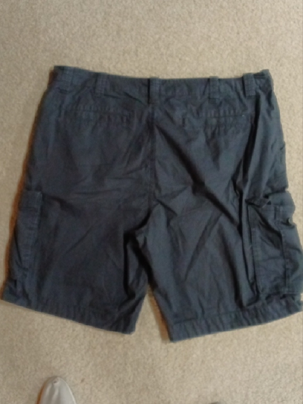 Nautica Men's Black Cargo Shorts with Flap Pockets - Picture 3 of 4